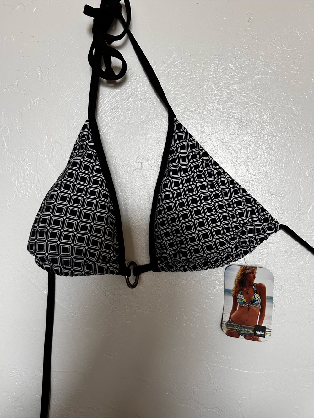Mossimo Supply Co. Black and White Geometric Triangle Bikini Top